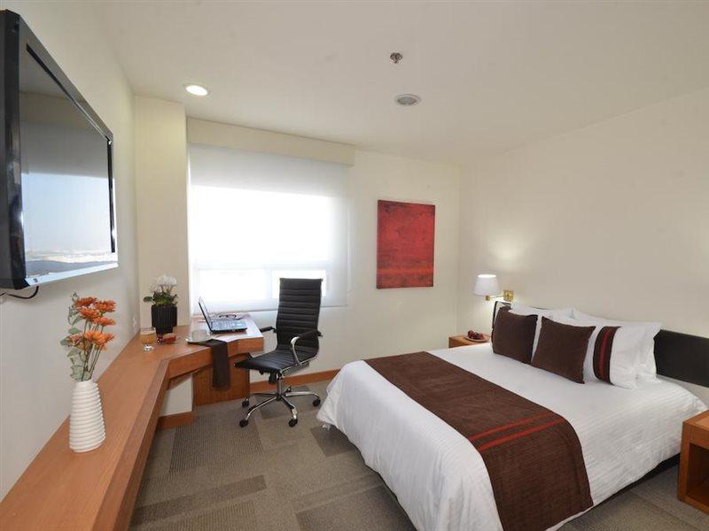 Mision Express Monterrey Aeropuerto La Fe Hotel 4*