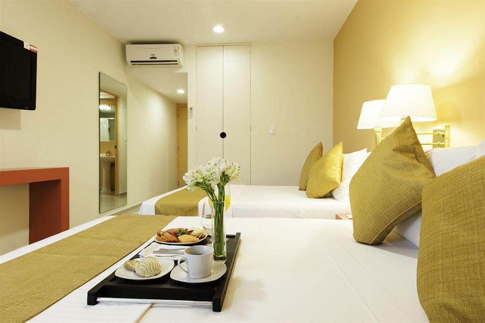 Mision Express Monterrey Aeropuerto La Fe Hotel