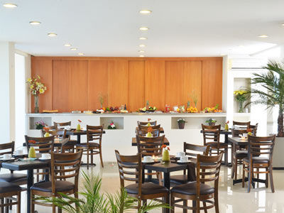 Mision Express Monterrey Aeropuerto La Fe Hotel