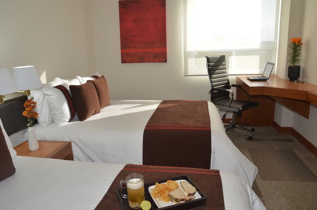 Mision Express Monterrey Aeropuerto La Fe Hotel