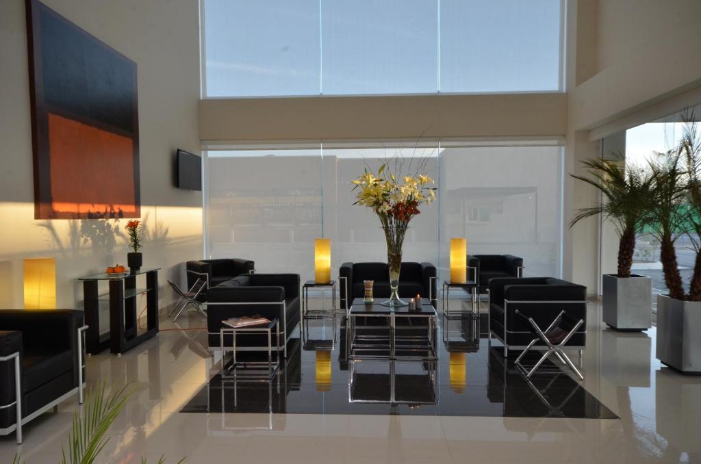 Hotel Mision Express Monterrey Aeropuerto La Fe
